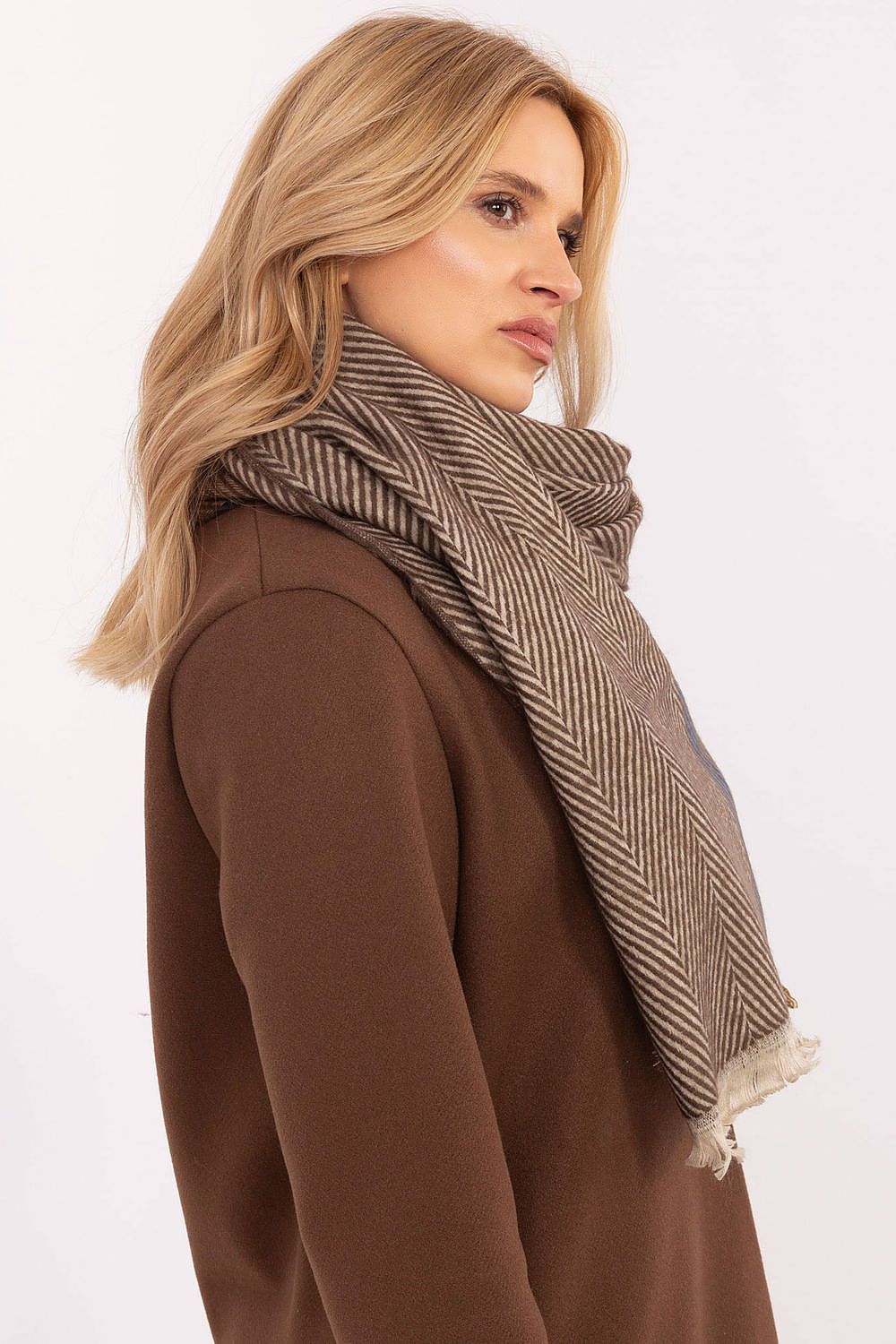  Châle model 206038 AT 