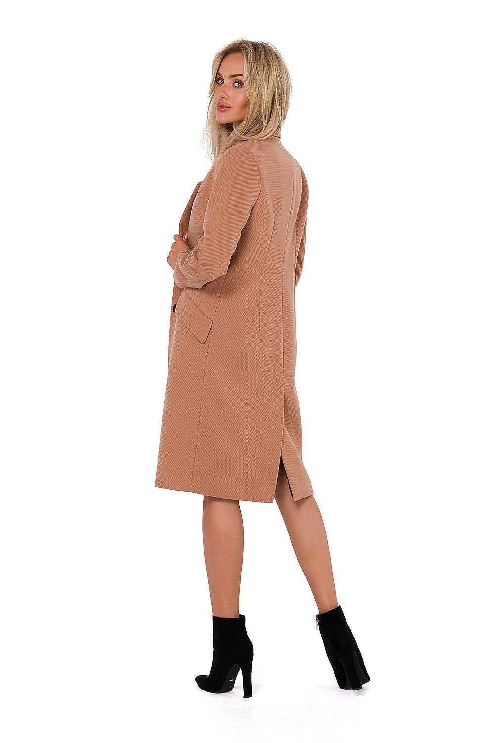  Manteau model 184727 Moe 